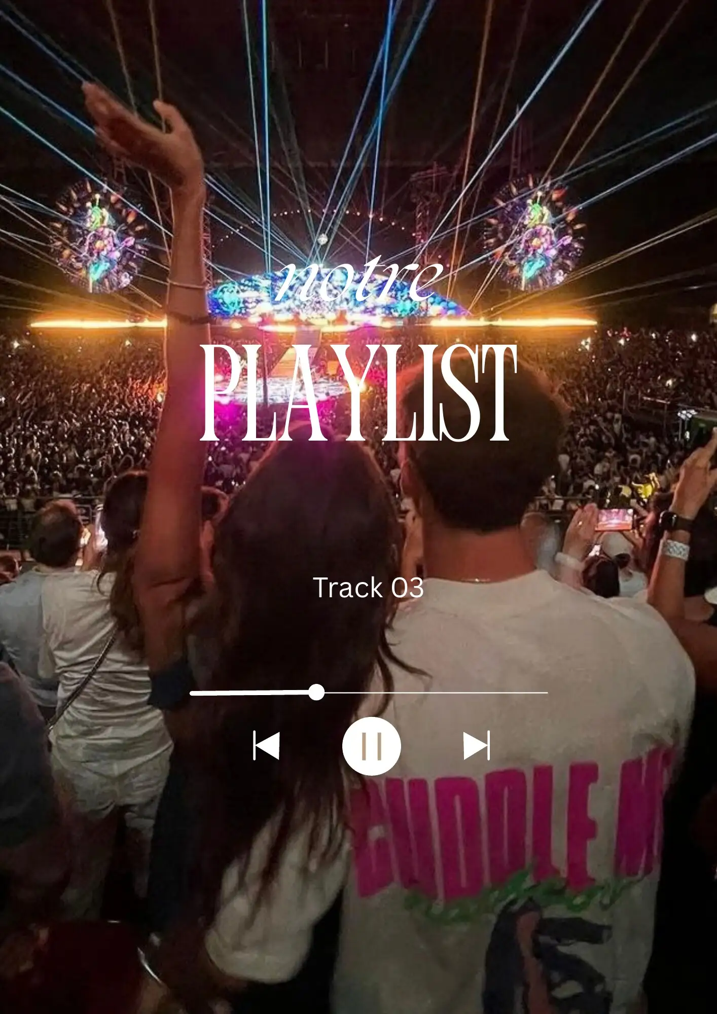 Page « Notre playlist » façon lecteur de musique, sur une photo de concert